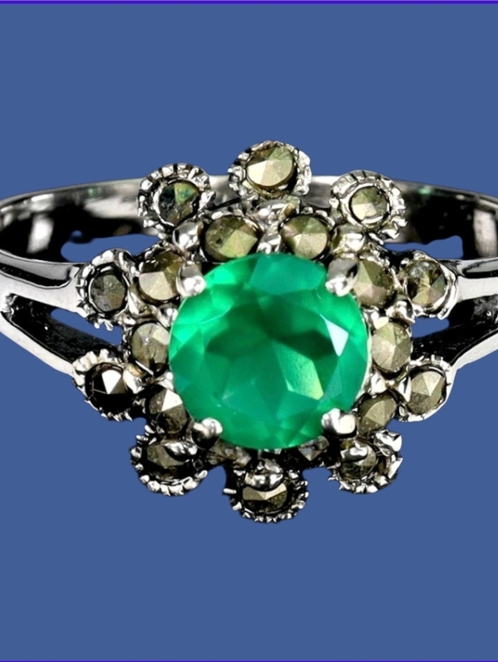925 Sterling Silver Ring Sz 6.5 with Natural Aventurine 6mm & Marcasite Gems